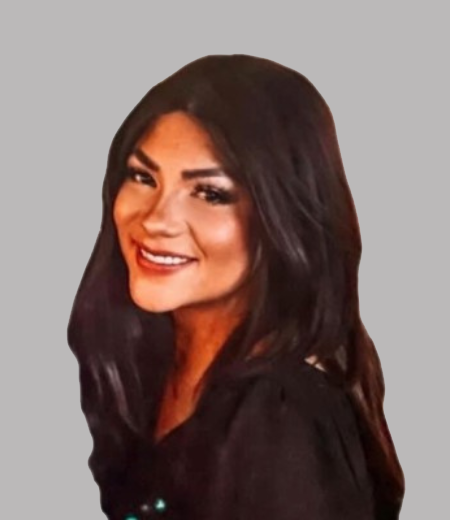 FT Alexa Clark Headshot
